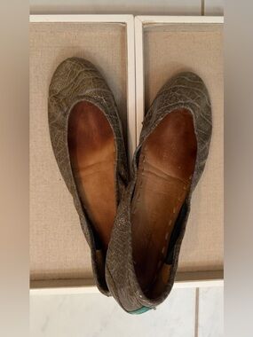 Tieks Gray Croc-Embossed Ballet Flats, size 11